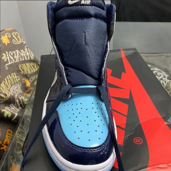 showing - Picture 2 of 7